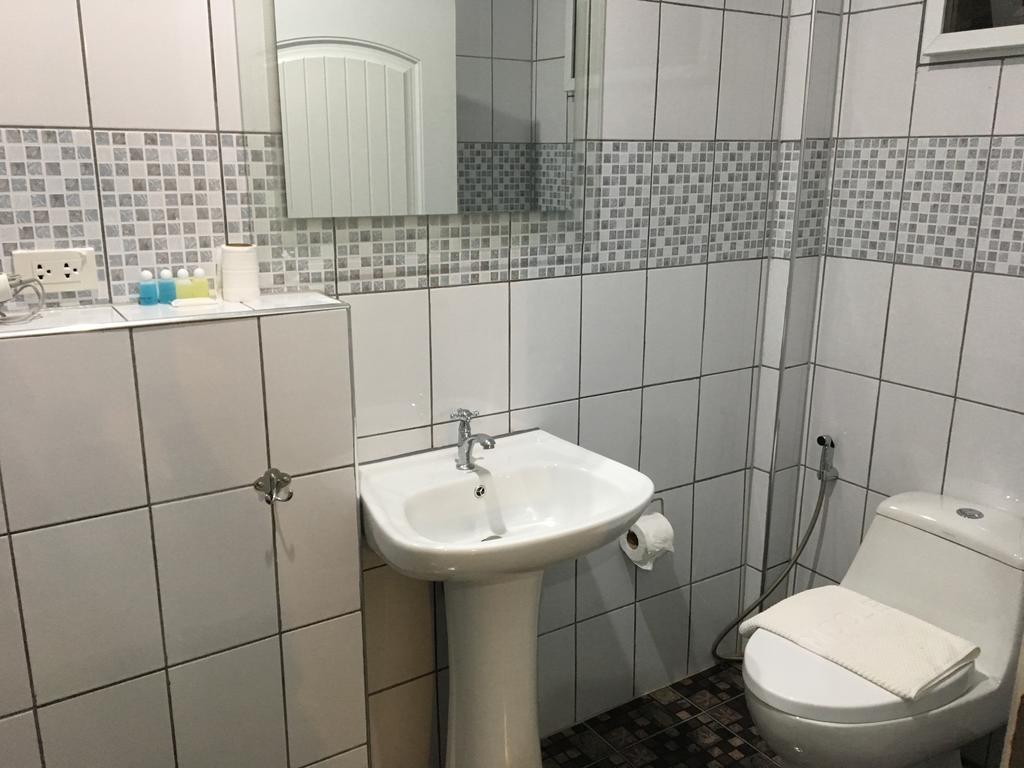Отель Baan Penny Аюттхая Экстерьер фото